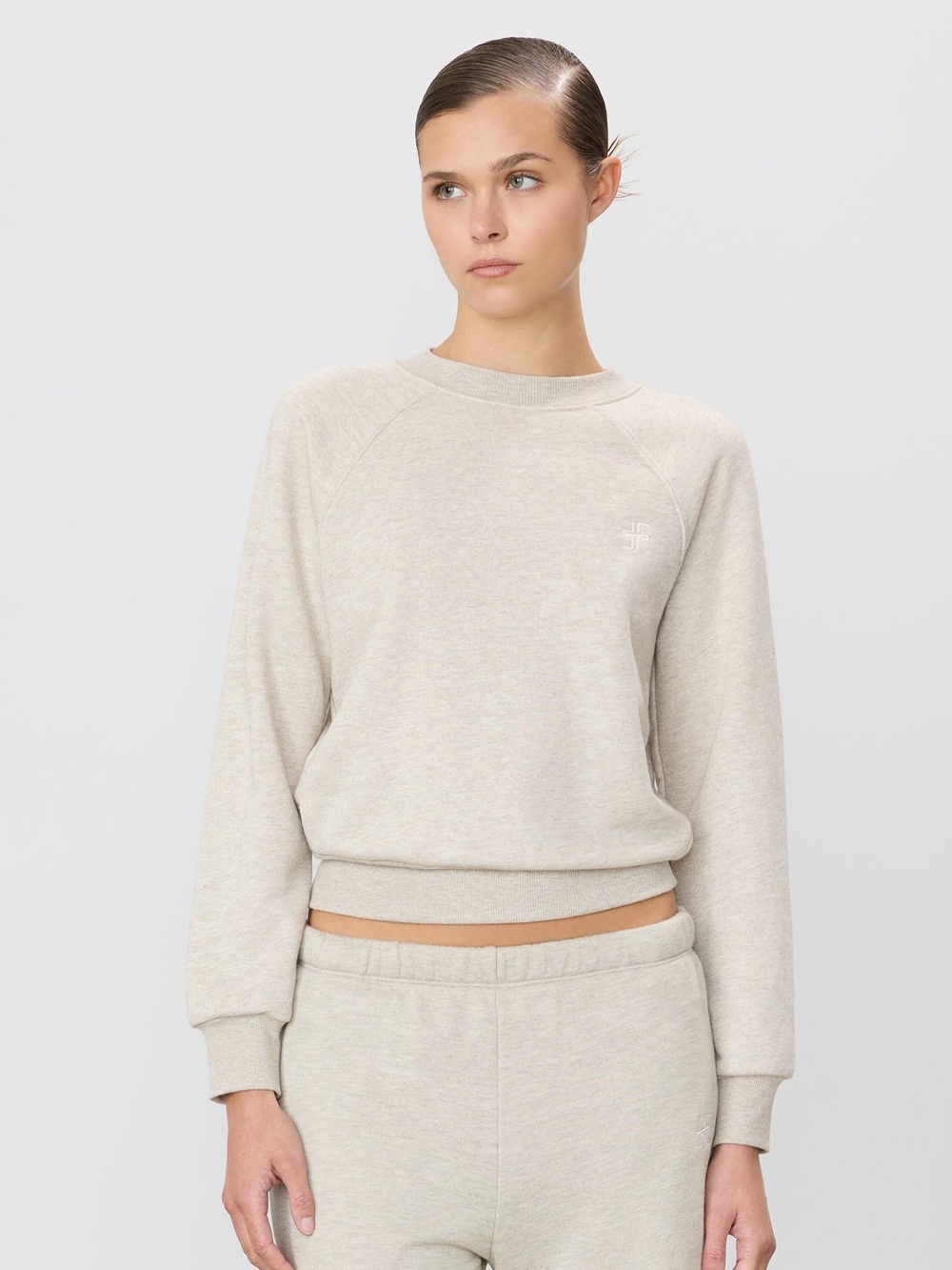 Eterne Shrunken Raglan Sweatshirt in Oatmeal Heather French Terry, size M